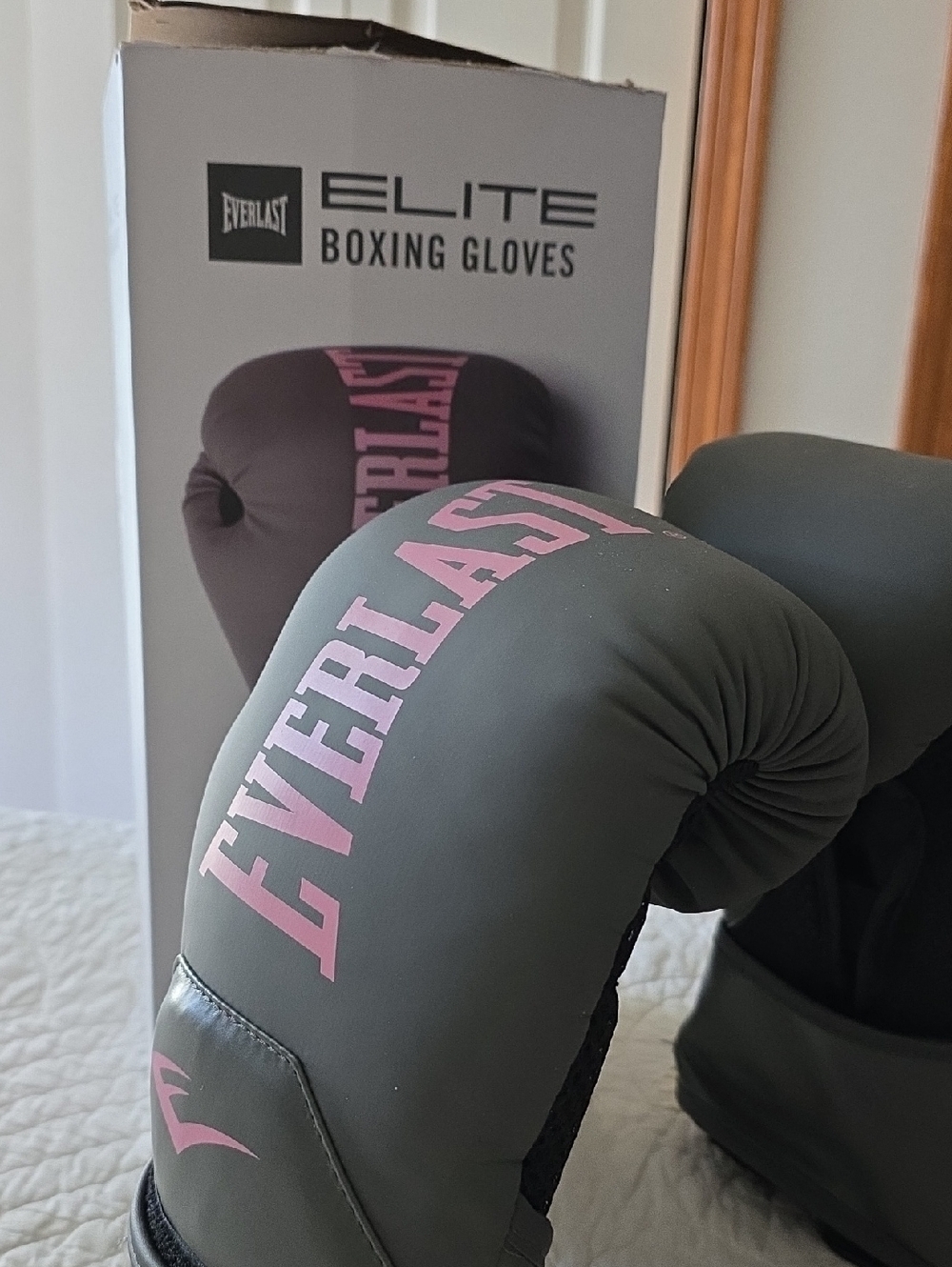 Everlast Olive Green Boxing Gloves with Pink Logo